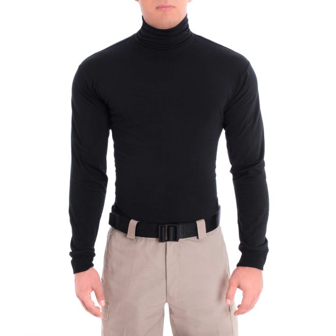 Blauer Turtleneck